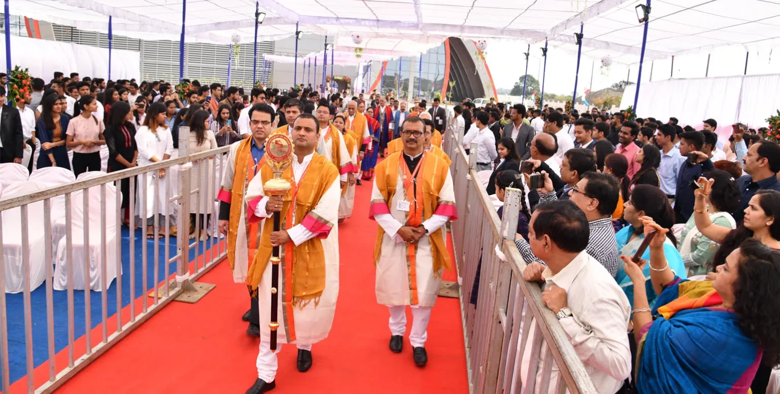 SUAS-Alumni-Academic-Procession