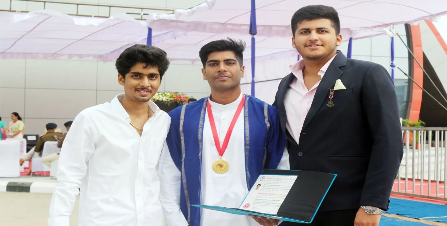 SUAS-Alumni-New-Student-with-Goldmedalist